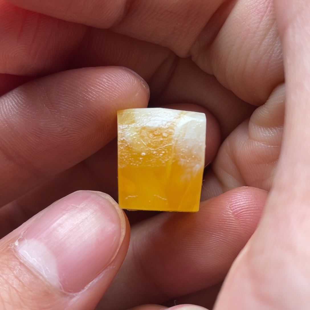 定制琥珀未镶嵌12➕珠子