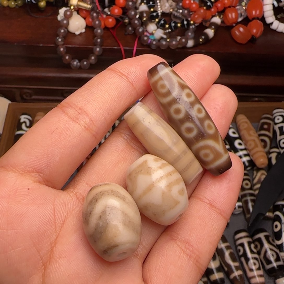 白玉菩提吊坠裴*泫吊坠
