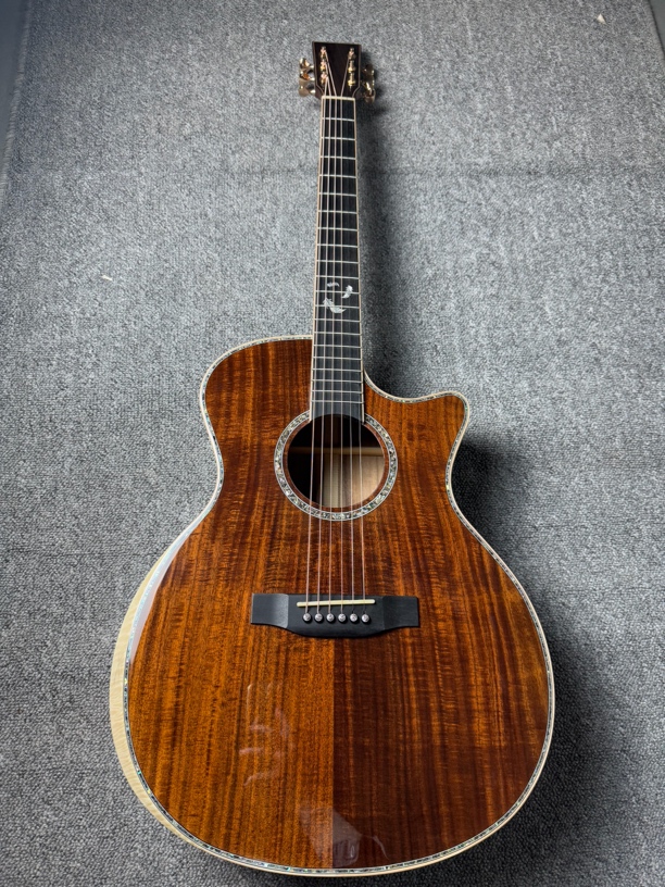 41寸台湾相思木手工全单吉他