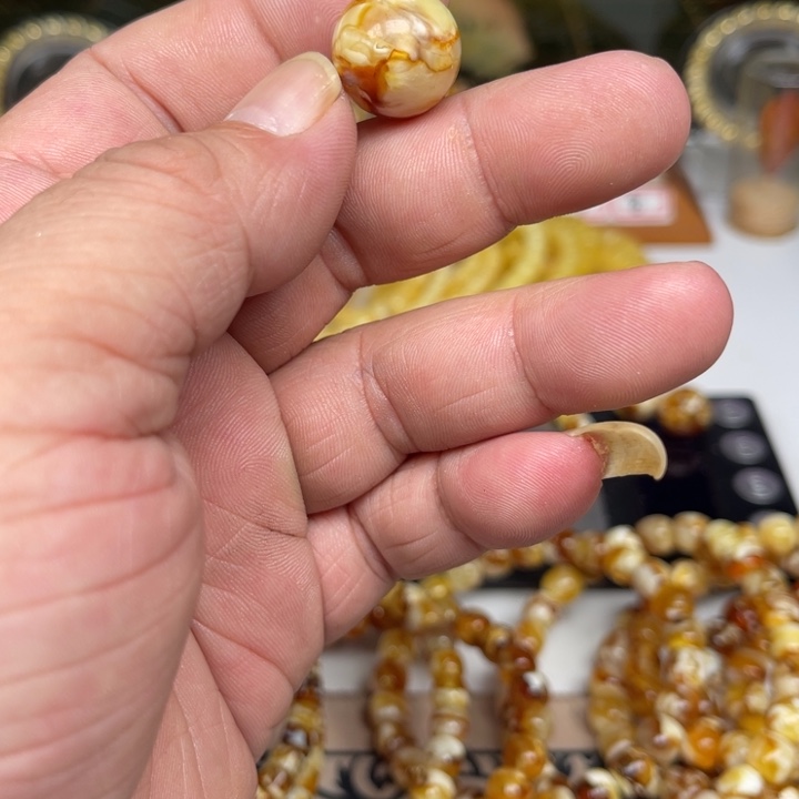 琥珀未镶嵌裸石07号