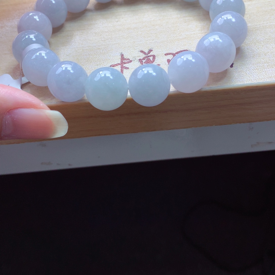 翡翠颈饰未镶嵌吊坠