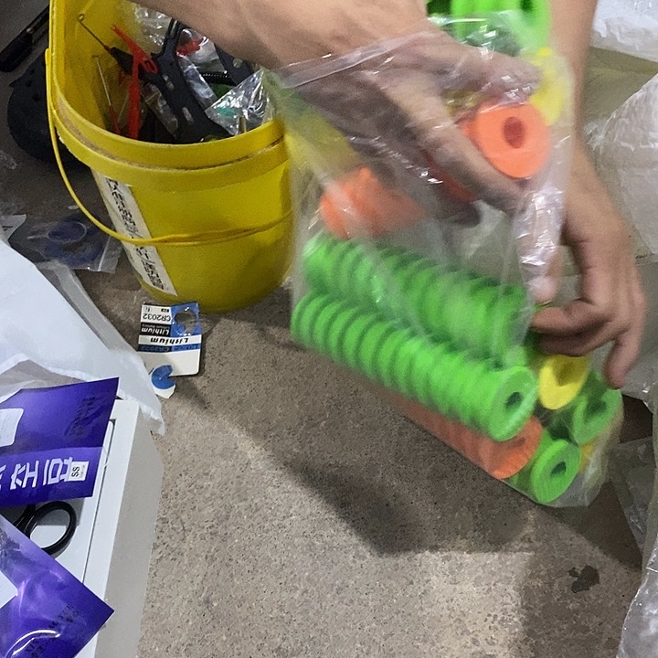 连轴泡沫主线轴随机发3个