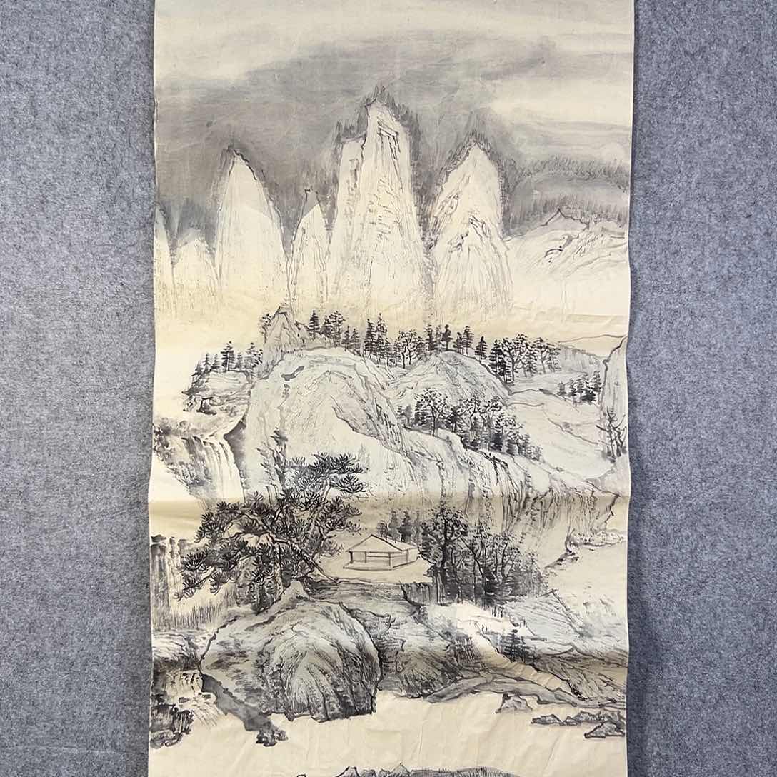 国画797 花鸟在树丛的顶端发出一