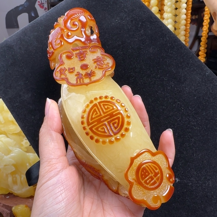 蜜蜡珠宝奇石未镶嵌