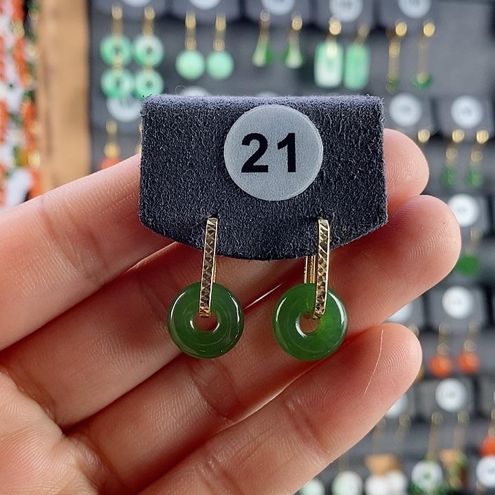 和田玉耳饰18K金镶嵌