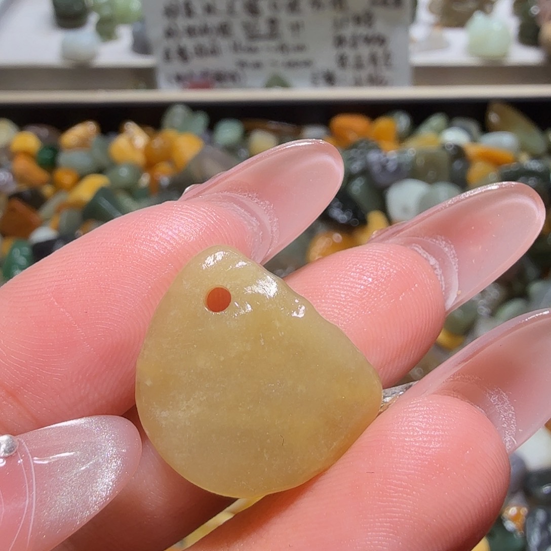 和田玉未镶嵌珠宝奇石