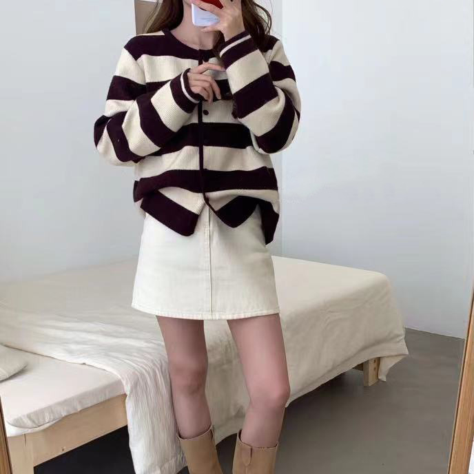 玲姐定制-撞色宽条纹款质感韩系休闲针织开衫Q77 448931