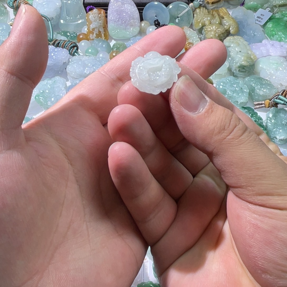 翡翠未镶嵌颈饰天然