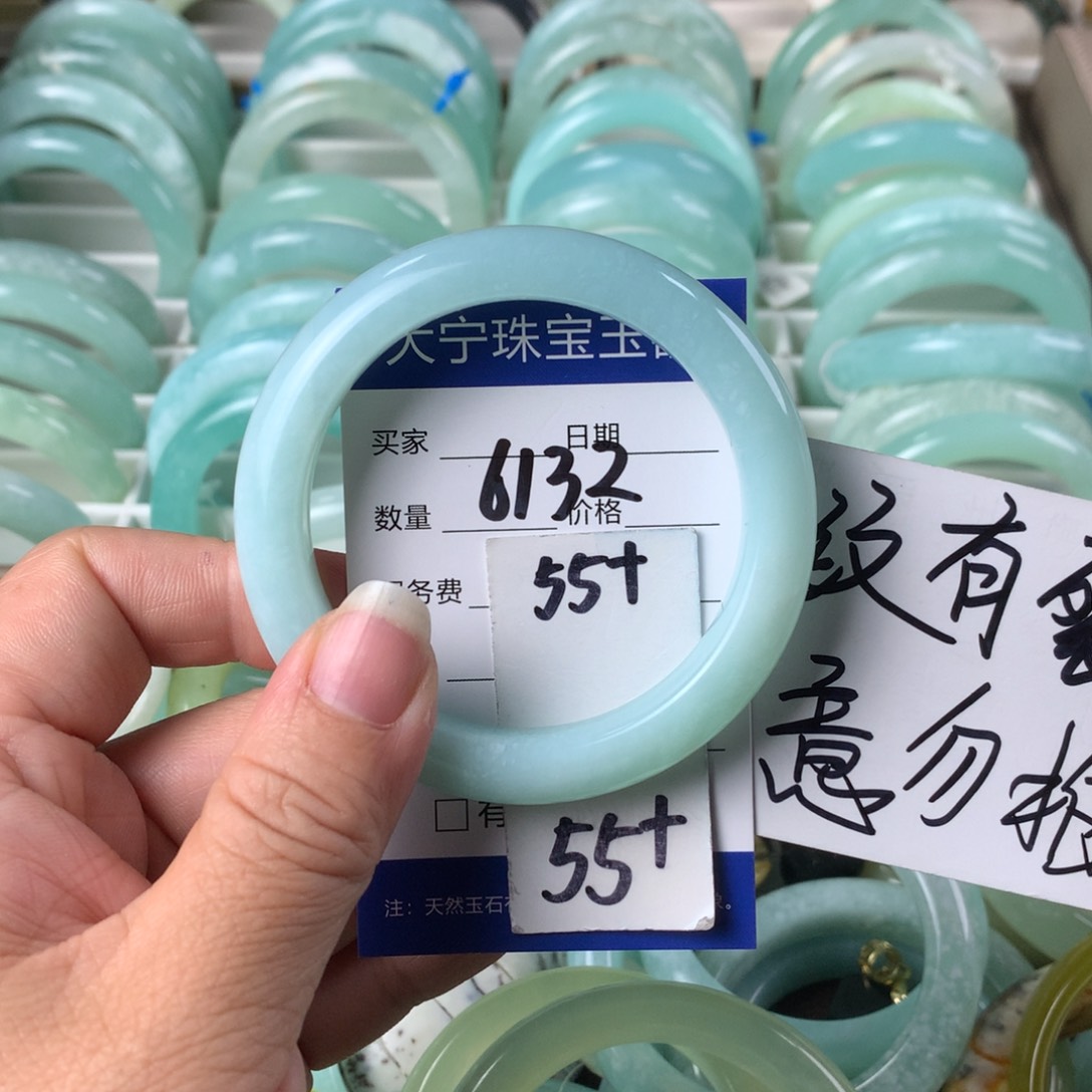 蛇纹石玉手镯未镶嵌6132