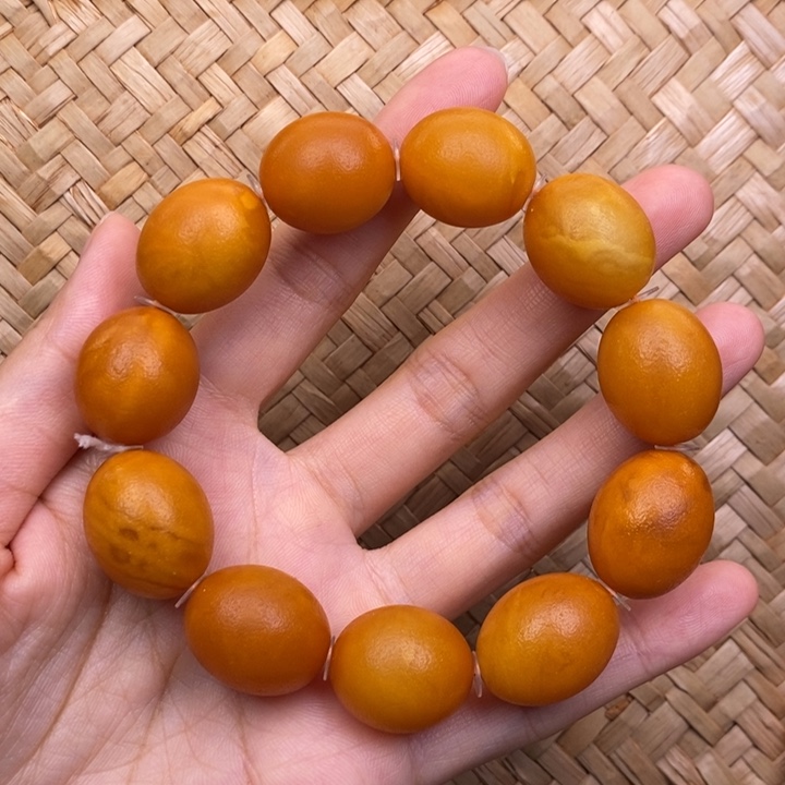 琥珀未镶嵌裸石蜜蜡