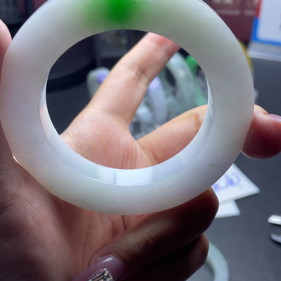 小***云定制翡翠未镶嵌缅A翡翠多样性发一