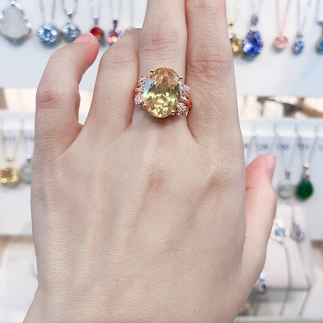 云***水戒指黄晶铂Pt950镶嵌