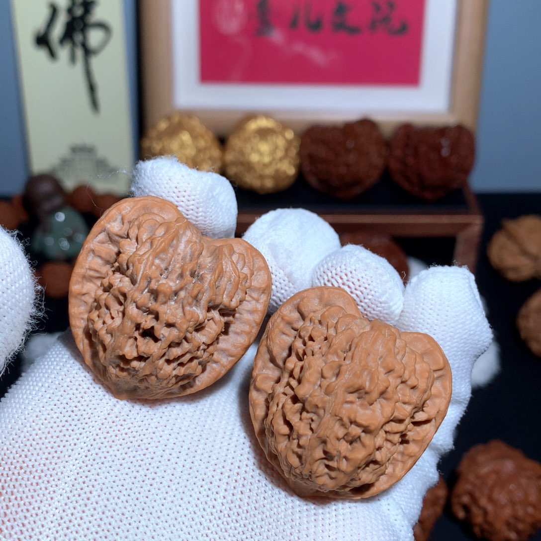 文玩核桃吊坠消**间半月