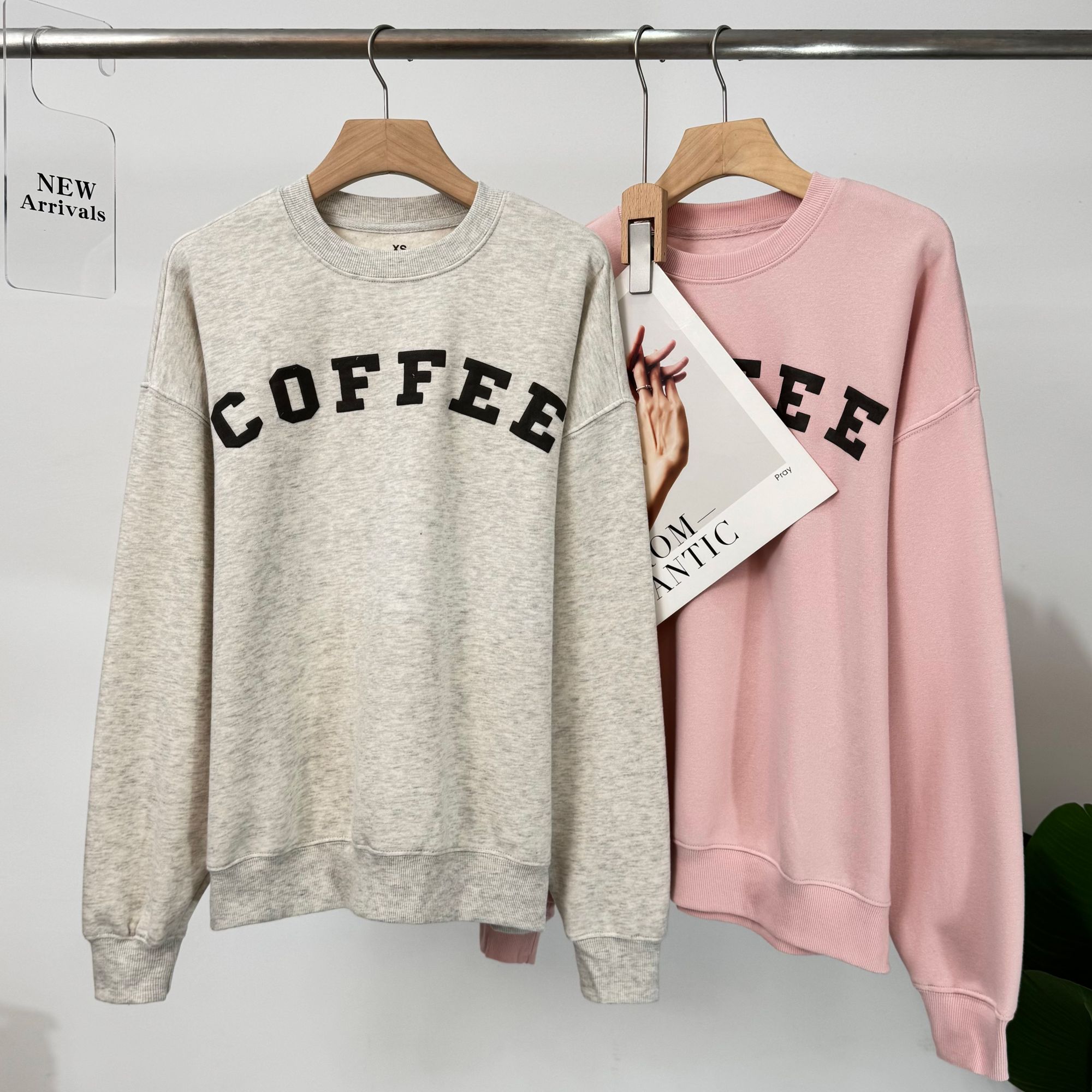 C575精品圆领胸前coffee刺绣舒适简约百搭卫衣-241Y