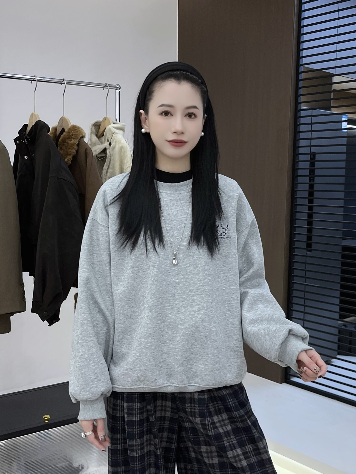 【Si&华严选】韩系AB面卡通小猫后背刺绣宽松圆领套头卫衣上衣9213