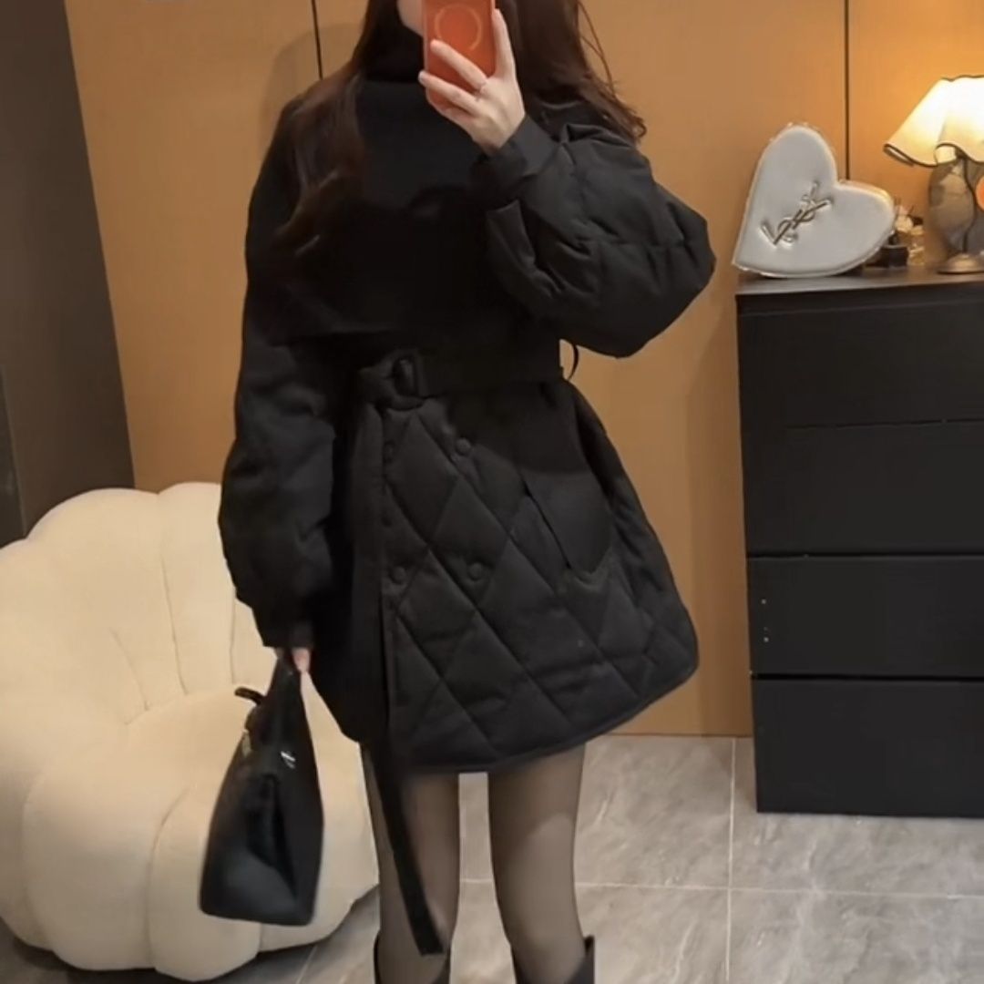 大码过膝长款风衣棉服外套女冬季2025新款菱形格针织围脖两件套