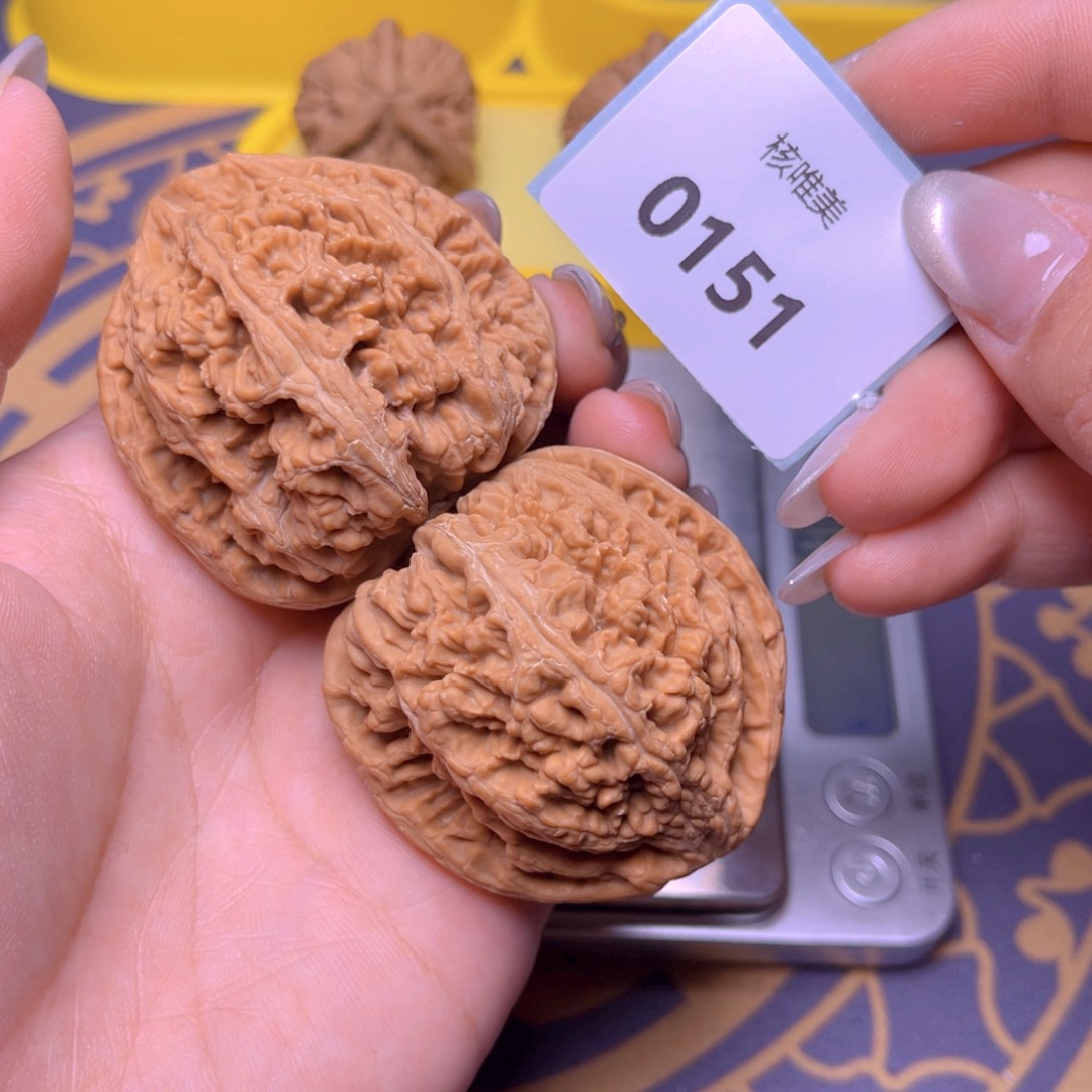 文玩核桃把件粗筋47～0151