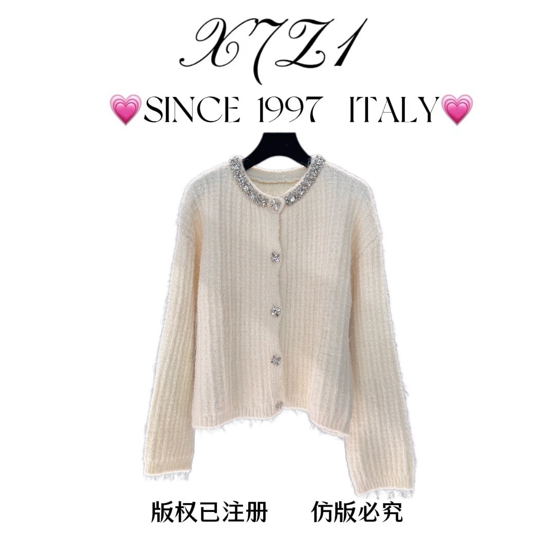 烫钻圆领女装小香风法式轻奢中等女透气毛衣开衫