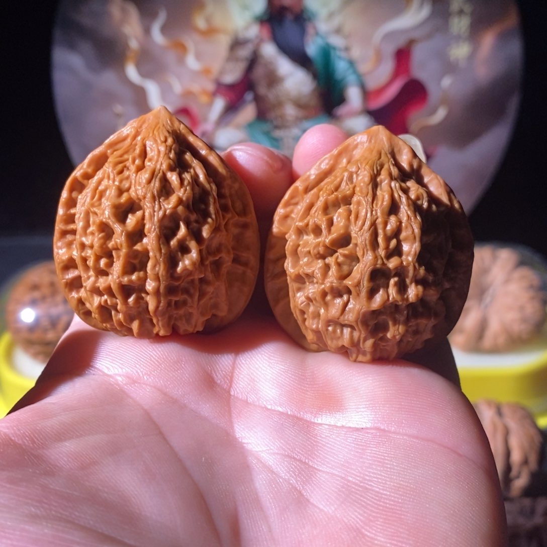 吊坠文玩核桃36全品金牛