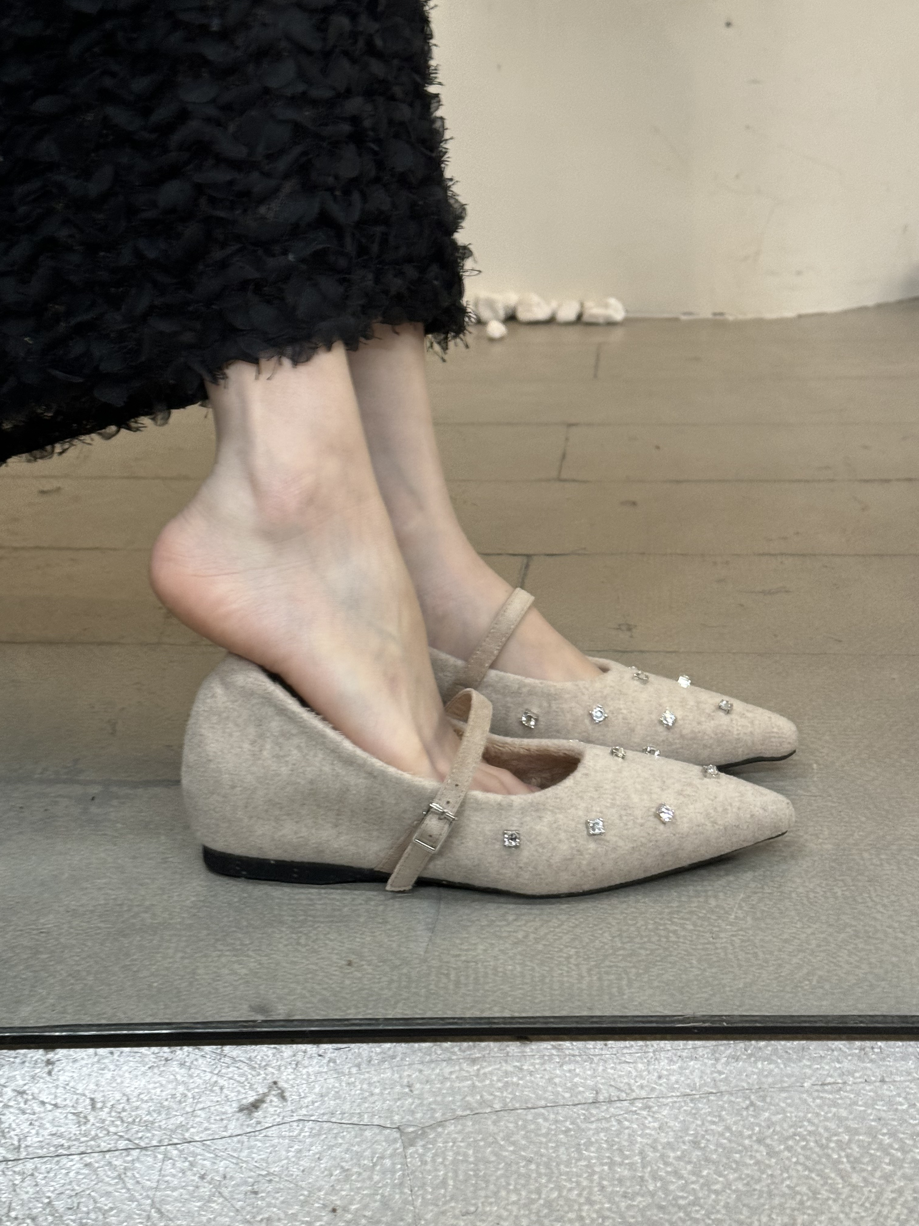 阿南儿~法式尖头加绒玛丽珍水钻毛毛鞋浅口单鞋女冬内增高芭蕾鞋