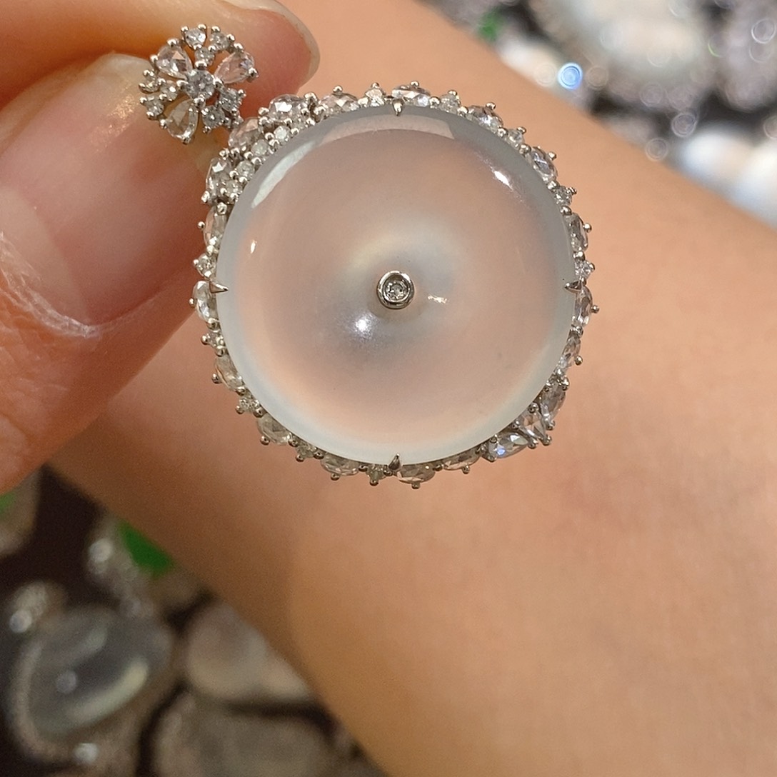 翡翠颈饰18K金镶嵌天然缅甸A货翡翠