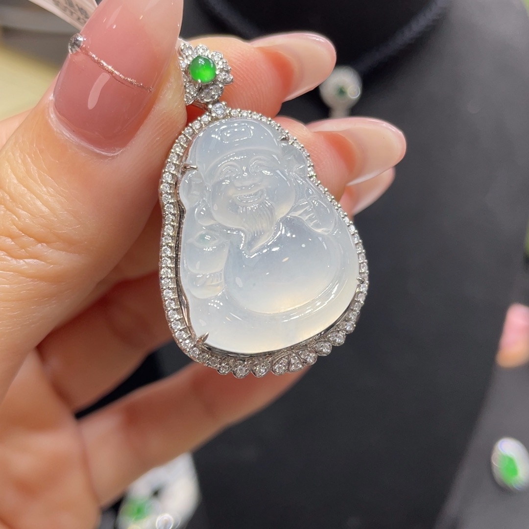 翡翠颈饰18K金镶嵌天然缅甸翡翠a货