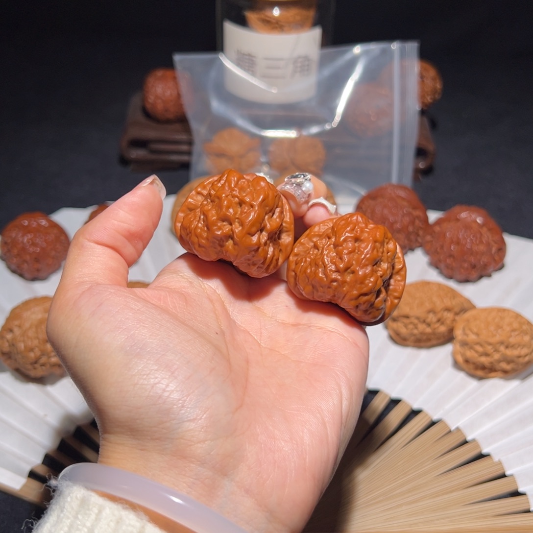 文玩核桃吊坠37+蛙蛙