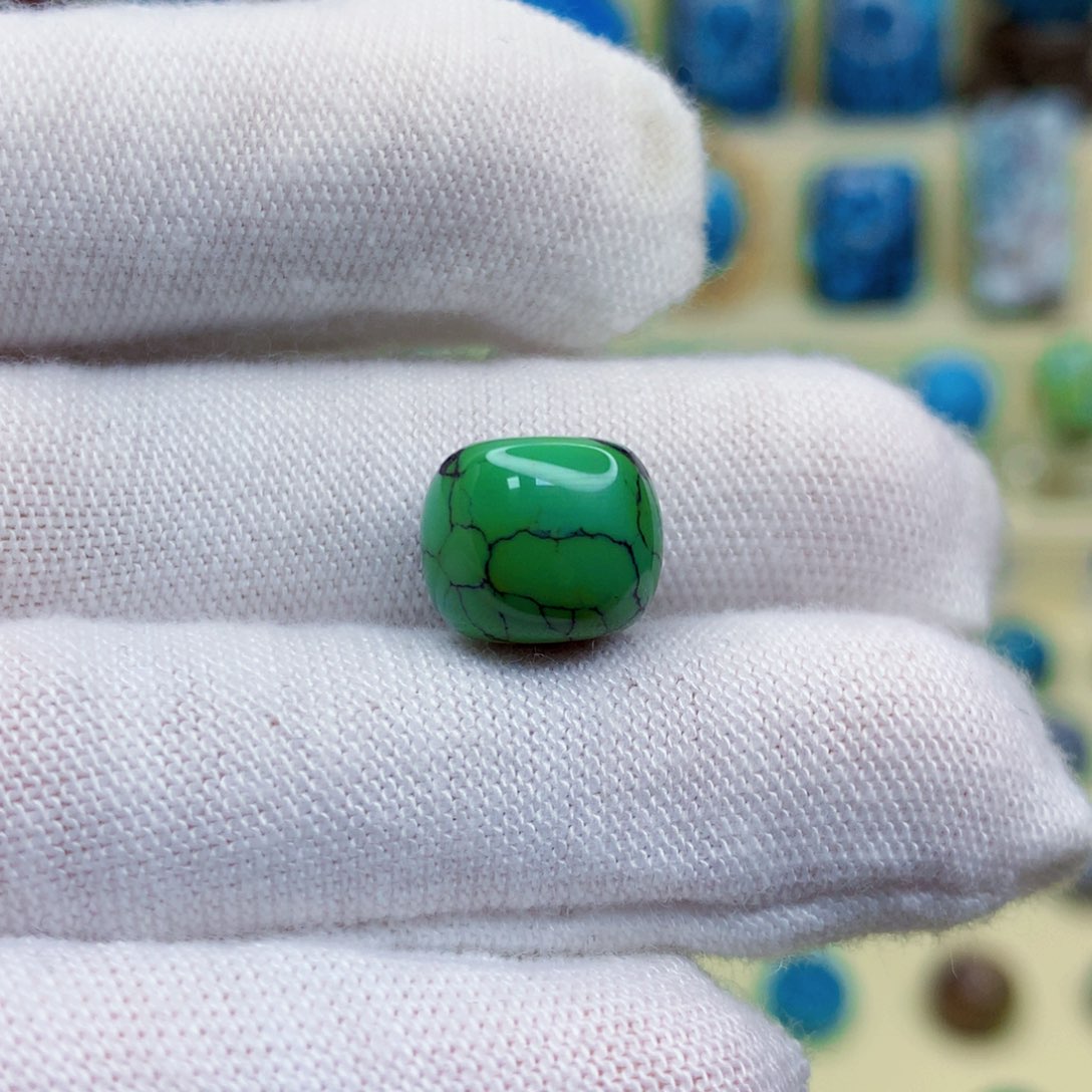 绿松石绿松石未镶嵌