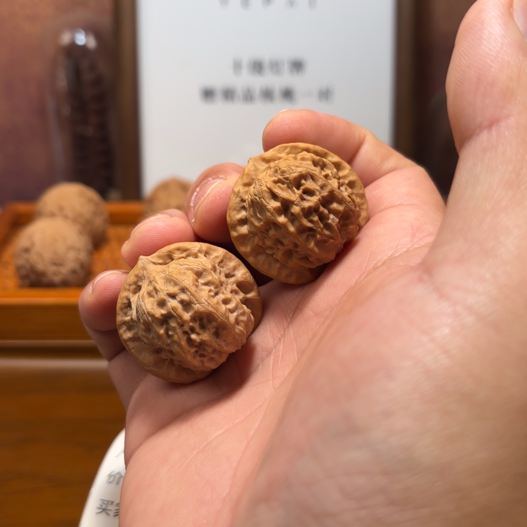 文玩核桃吊坠鬼面公子帽Q5818