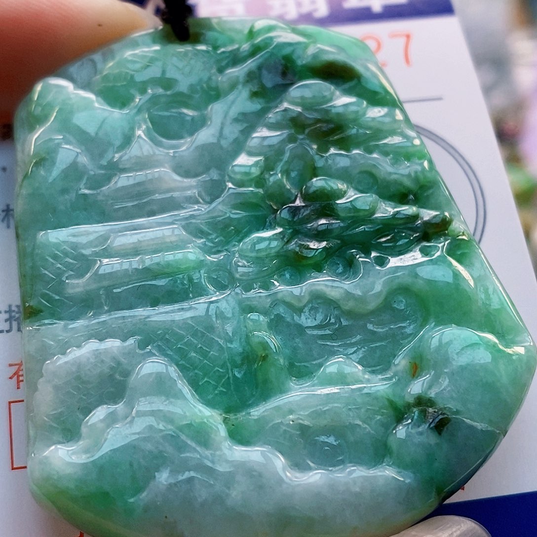 吊坠(不含链)未镶嵌翡翠