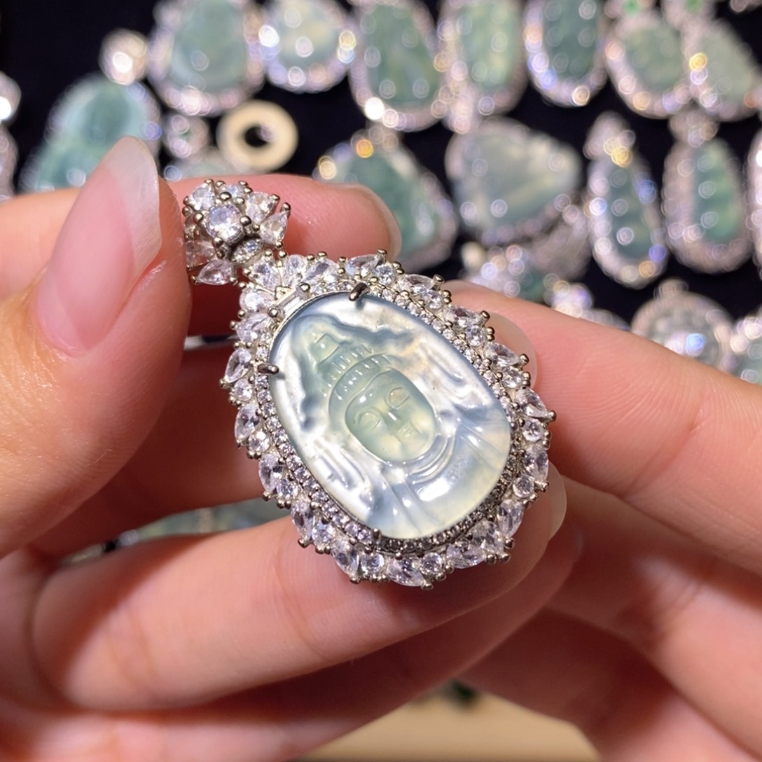 翡翠未镶嵌颈饰天然