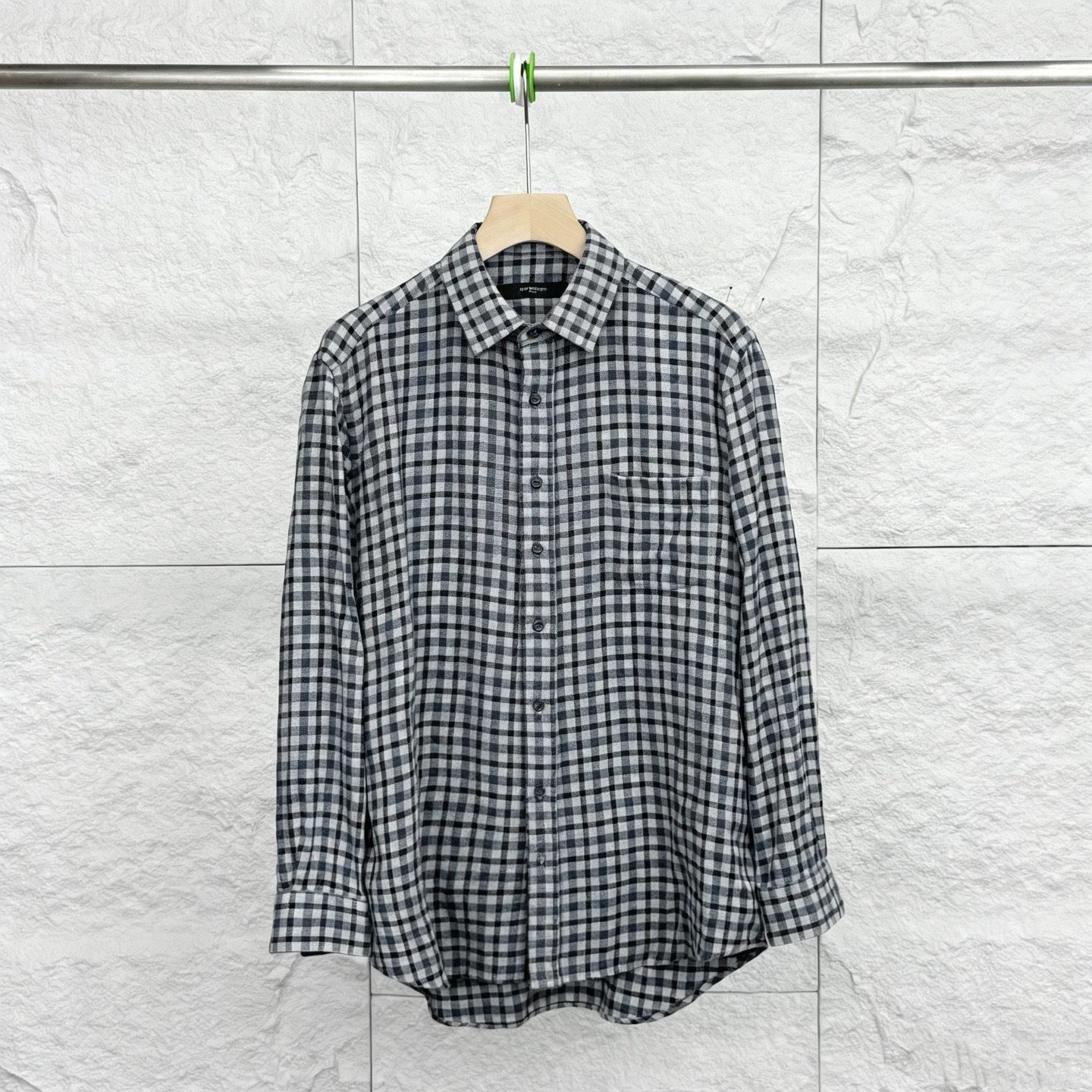 99新 Givenchy/纪梵希 40码/蓝白色翻领格纹长袖衬衫/18190480