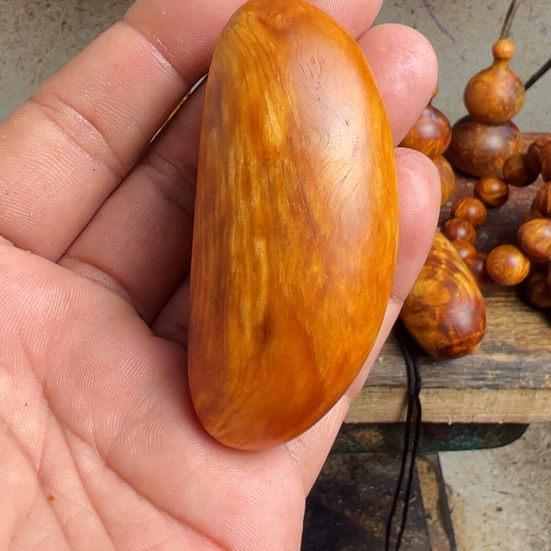 松木（琥珀木）无事牌微瑕