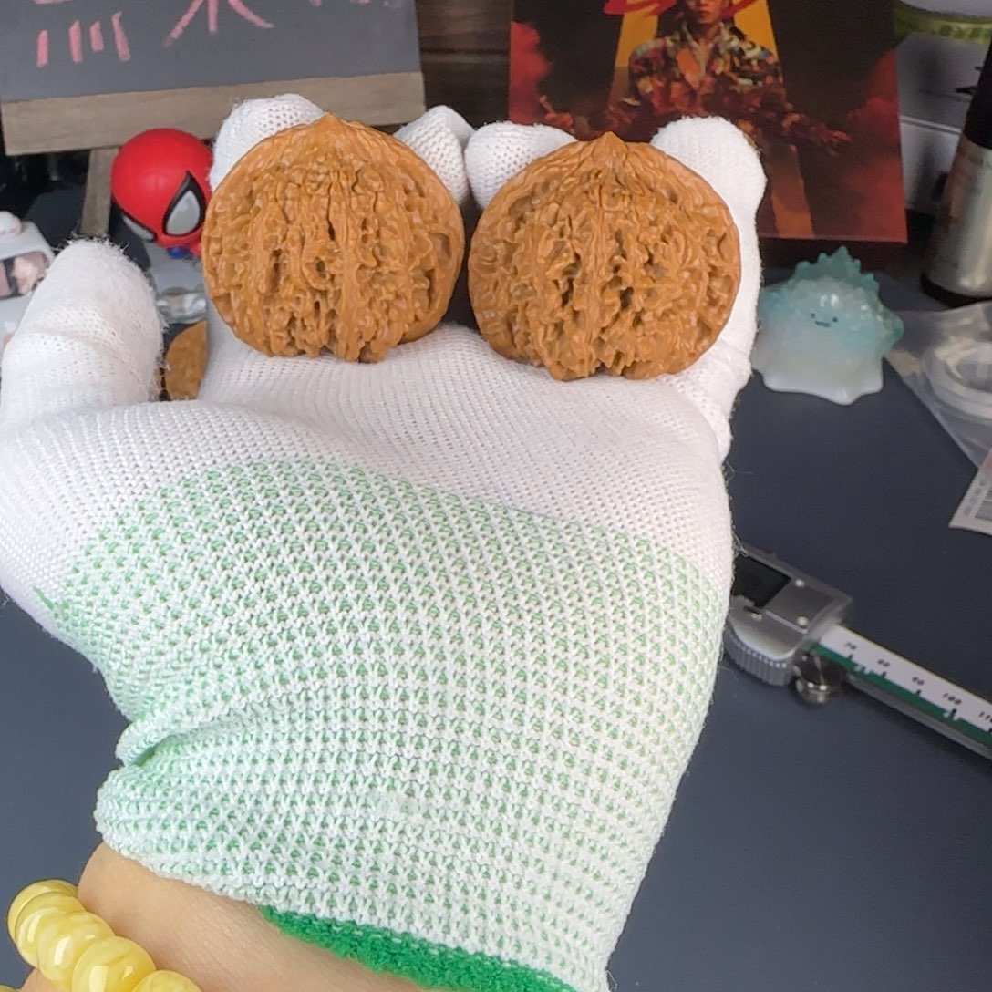 文玩核桃把件45全品满天星