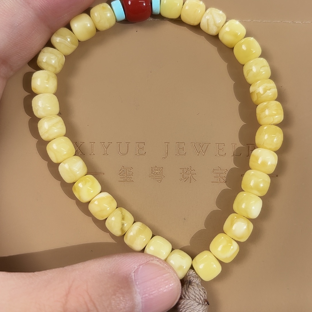 蜜蜡未镶嵌裸石5630000000