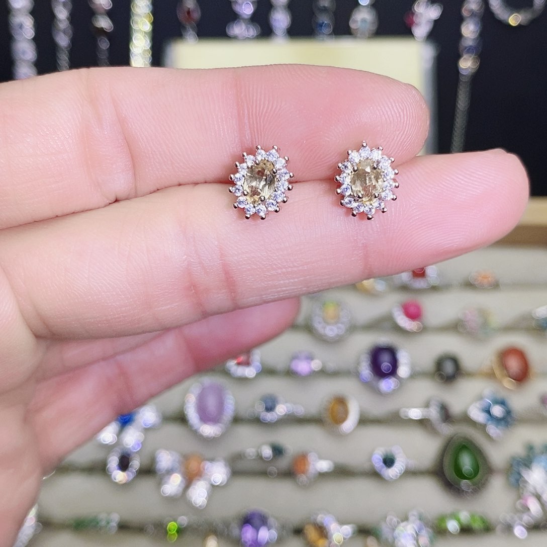 未镶嵌耳饰黄晶589