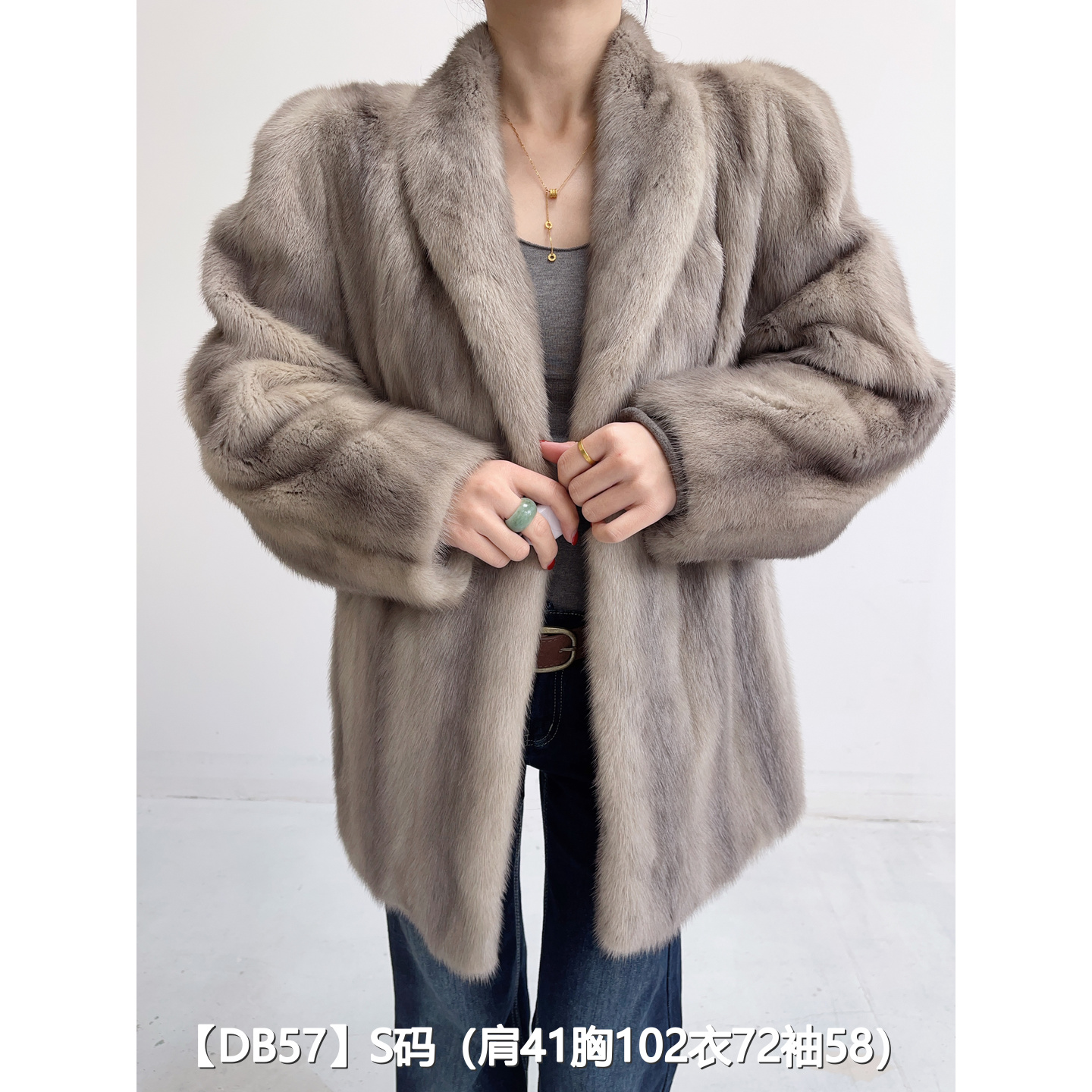 【DB57】S 银灰色短款全抽貂皮大衣外套女 翻领收口袖 50057