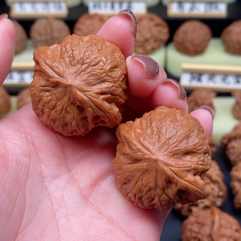 【闪购商品】文玩核桃吊坠知***乐铁锤