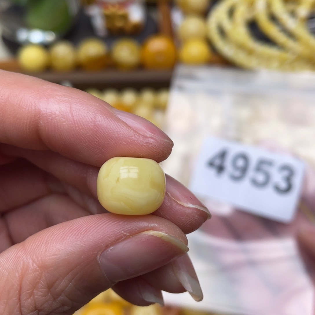 蜜蜡珠宝奇石未镶嵌12.9