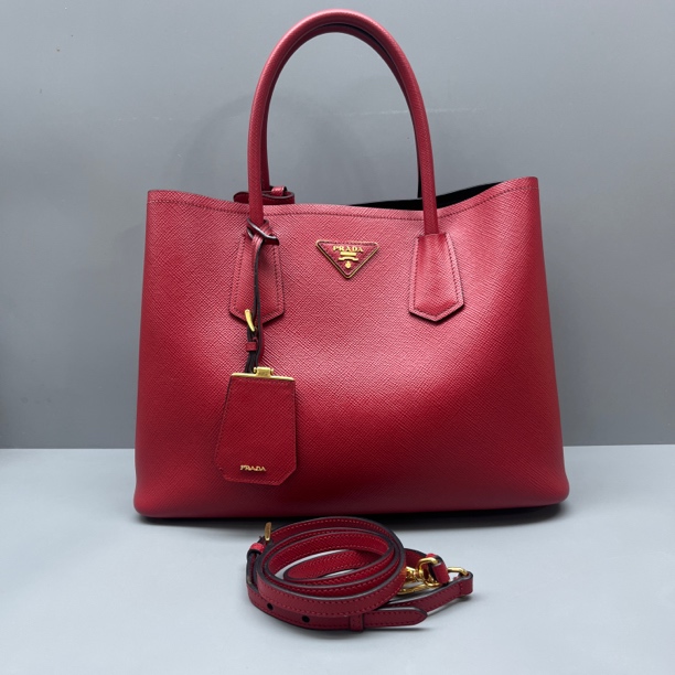 95新 Prada/普拉达 红色十字纹Double通勤包 尺寸34*25 SV16689