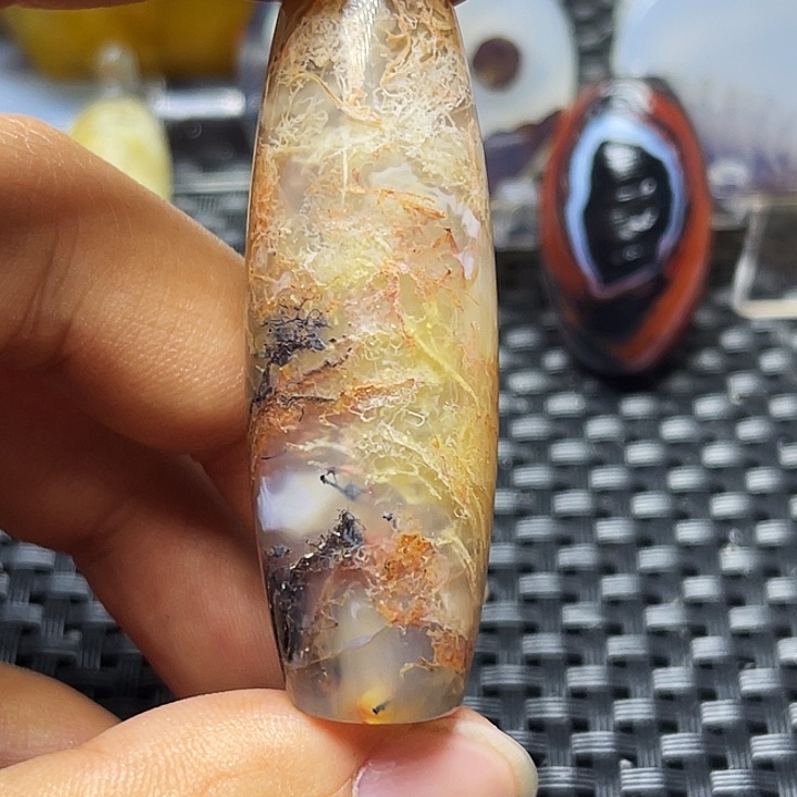 有***冷玛瑙/玉髓未镶嵌颈饰