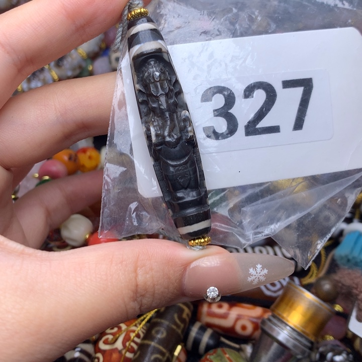 玛瑙/玉髓未镶嵌发一个