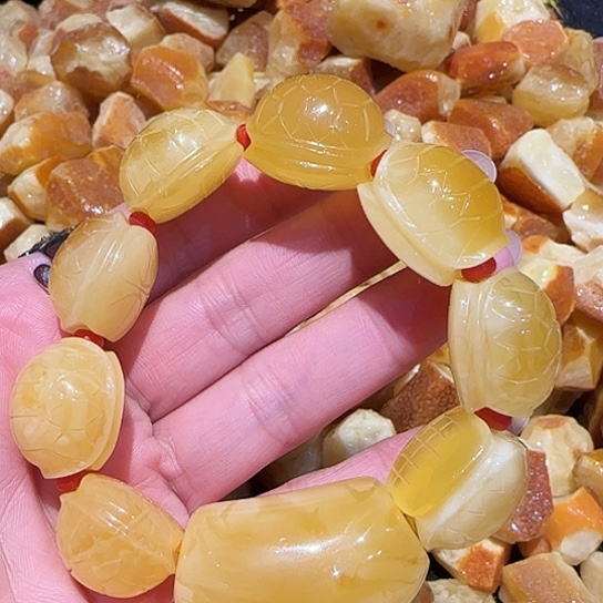 定制琥珀未镶嵌蜜蜡