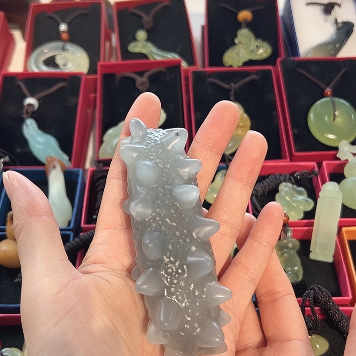 蛇纹石玉未镶嵌吊坠(赠链)