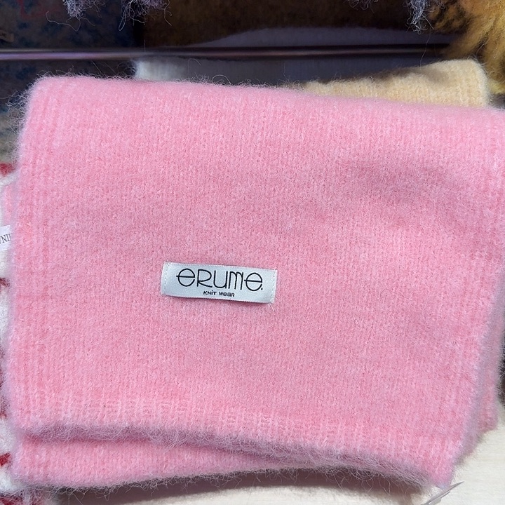 纯棉粉色围巾秋冬搭配