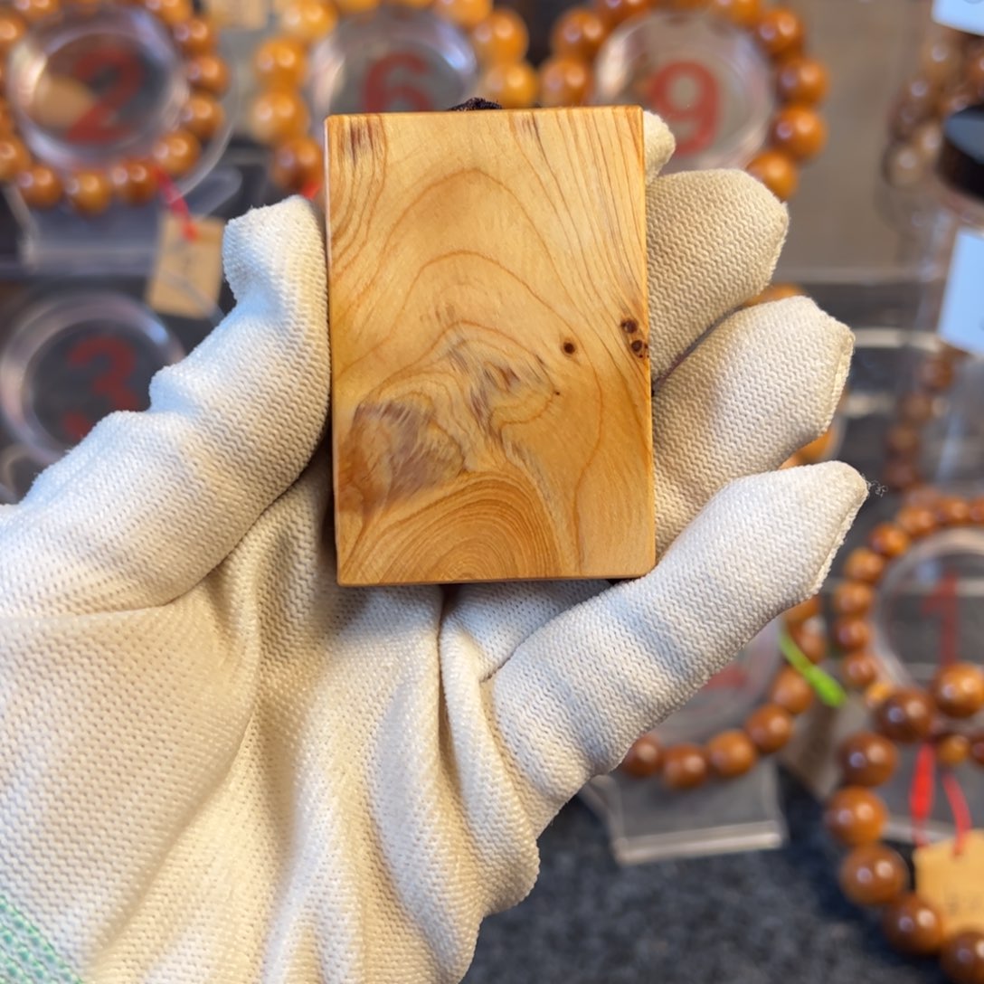 柏木太行崖柏把件