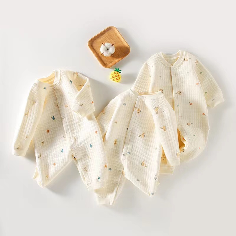 秋冬婴幼儿连体保暖三层空气棉宝宝无骨连体衣春秋冬爬服