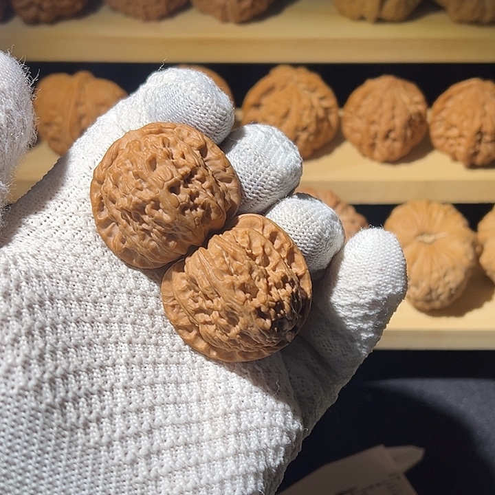 吊坠文玩核桃三角白福利不退不换