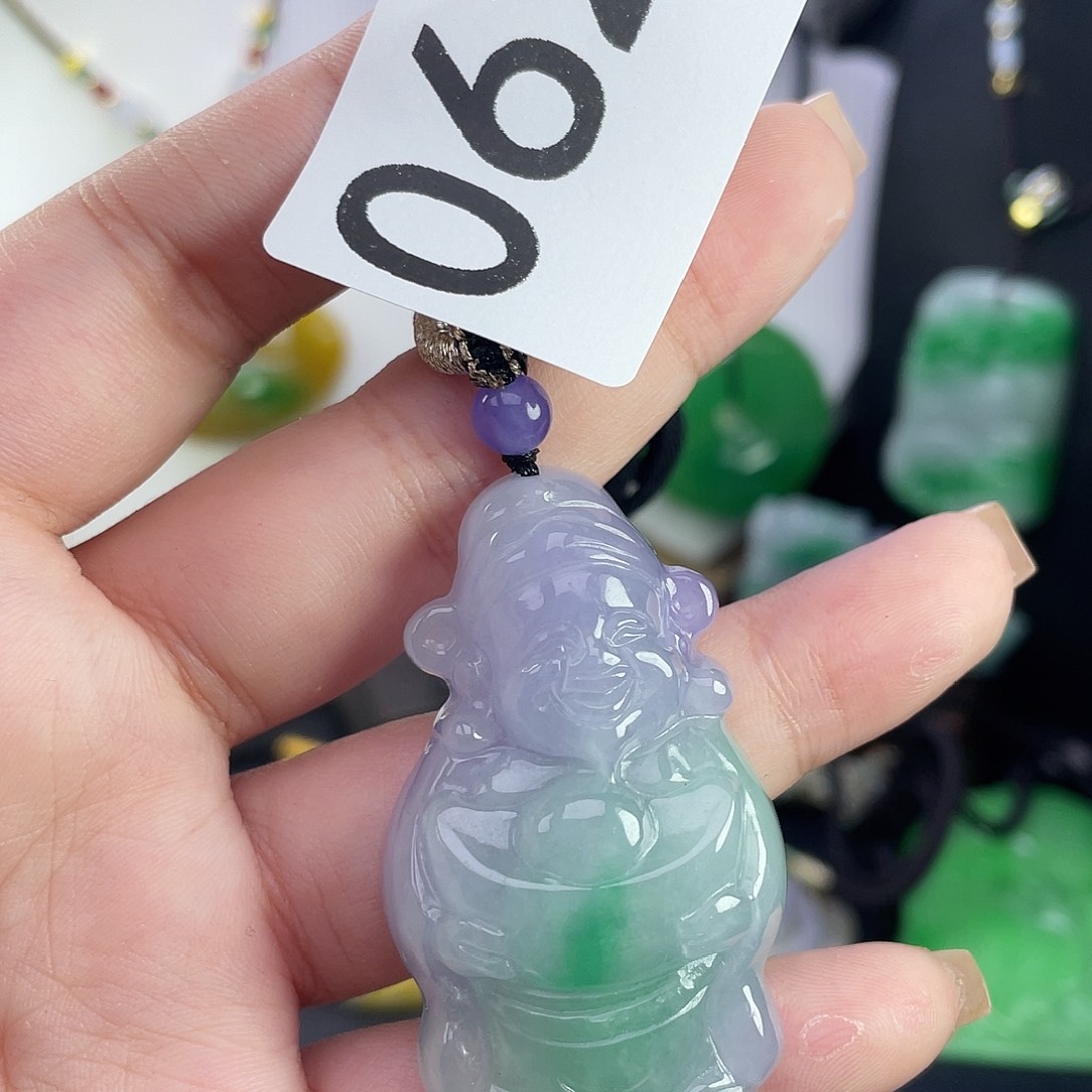 翡翠未镶嵌吊坠(赠链)