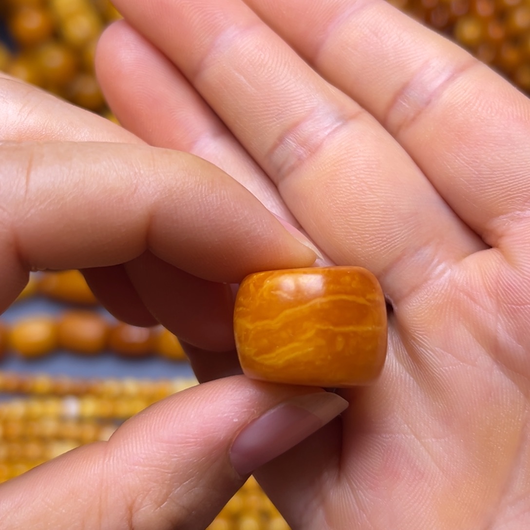 琥珀未镶嵌吊坠(不含链)